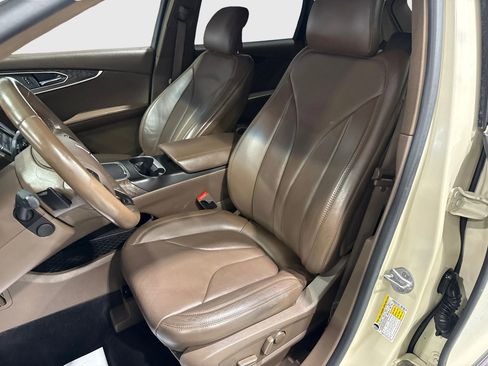 Used 2016 Lincoln MKX Reserve w/ Climate Package AWD/4WD image 24