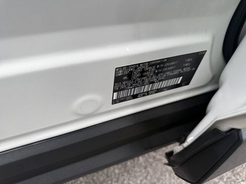 Used 2024 Toyota RAV4 LE AWD/4WD image 28