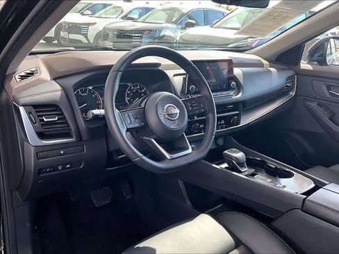 Certified 2023 Nissan Rogue SV w/ SV Premium B Package image 18