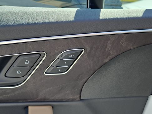 New 2025 Audi Q7 Premium Plus image 18