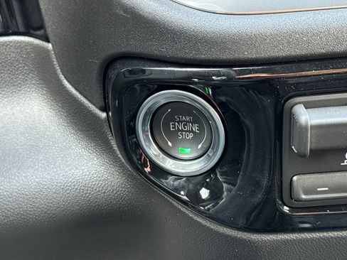 New 2026 GMC Sierra 1500 Elevation image 23