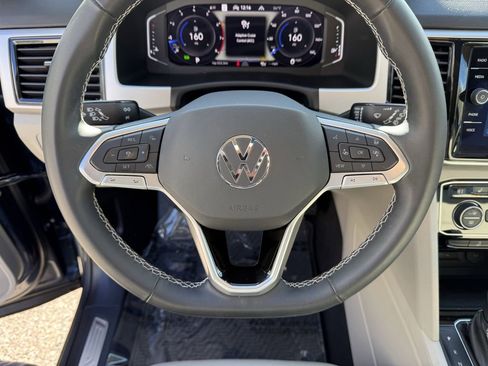 Used 2022 Volkswagen Atlas SEL image 21