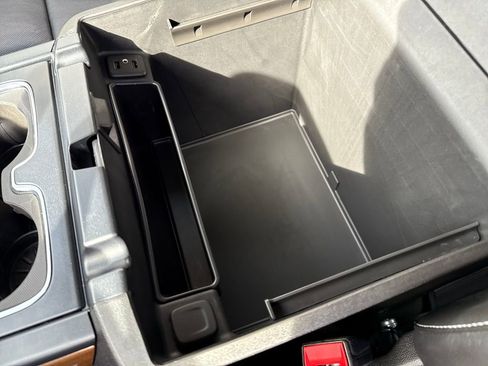 Used 2018 Chevrolet Silverado 1500 LTZ w/ Sport Package image 20