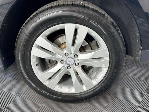 Used 2012 Mercedes-Benz GL 450 4MATIC image 34