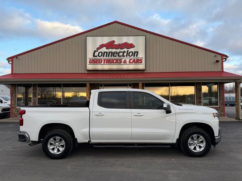 Used 2022 Chevrolet Silverado 1500 LT w/ Bed Protection Package image 3