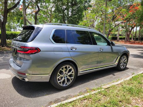 Used 2026 BMW X7 xDrive40i AWD/4WD image 7