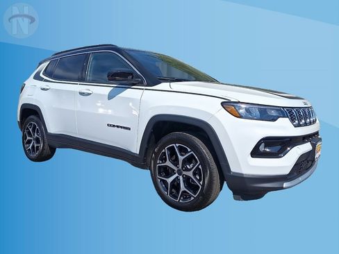 Used 2025 Jeep Compass Limited w/ Mopar Graphics Package AWD/4WD image 1
