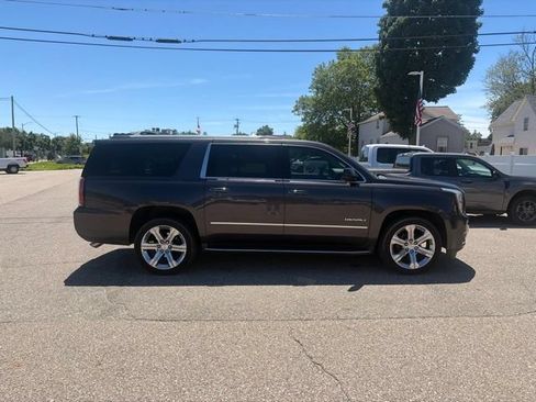 Used 2017 GMC Yukon XL Denali w/ Open Road Package AWD/4WD image 10
