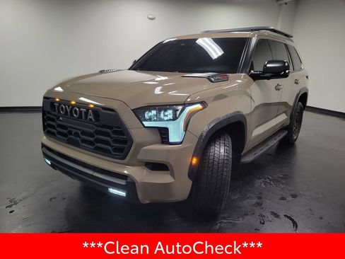 Used 2025 Toyota Sequoia TRD Pro AWD/4WD image 4