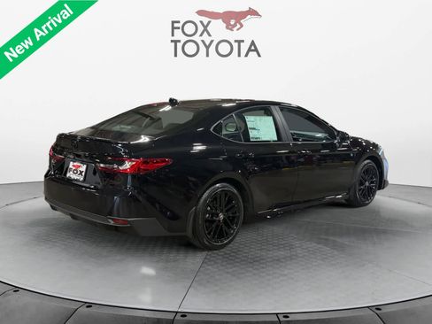 New 2026 Toyota Camry SE FWD image 5