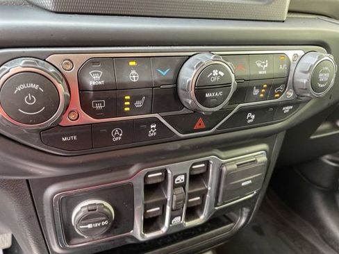 Certified 2022 Jeep Wrangler Unlimited Sport image 21