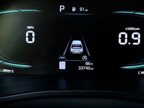 Used 2025 Kia Soul LX w/ LX Technology Package FWD image 36