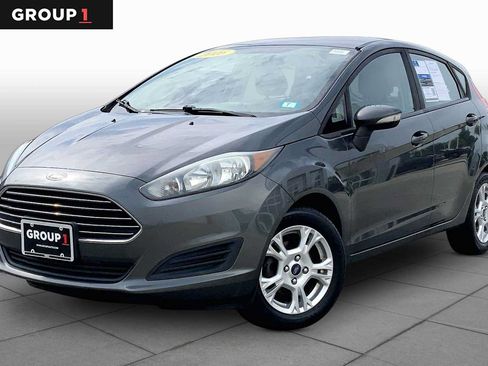 Used 2016 Ford Fiesta SE w/ Cold Weather Package FWD image 1