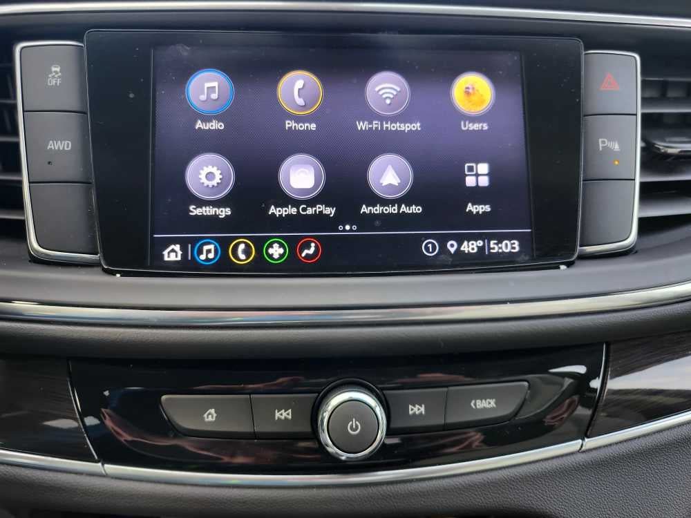 Used 2020 Buick Enclave Essence AWD/4WD image 19