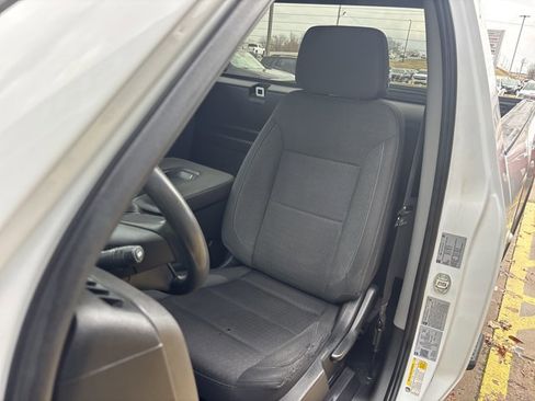 Used 2024 GMC Sierra 2500 Pro w/ Convenience Package image 15