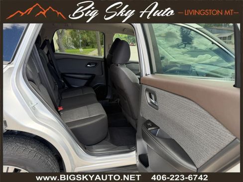 Used 2022 Nissan Rogue SV AWD/4WD image 21