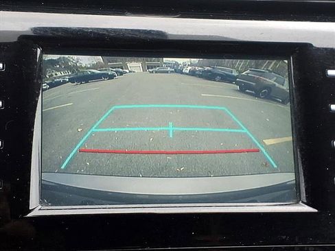 Used 2019 Toyota Camry L image 26