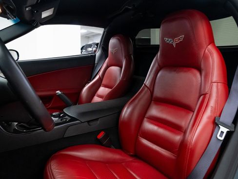 Used 2011 Chevrolet Corvette Grand Sport w/ Preferred Equipment Group image 16