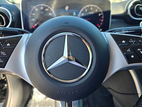 Used 2025 Mercedes-Benz C 300 Sedan image 24