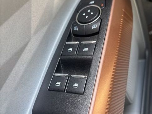 Used 2024 Ford Maverick Lariat image 15