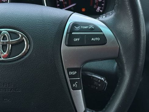 Used 2013 Toyota Highlander Limited FWD image 13