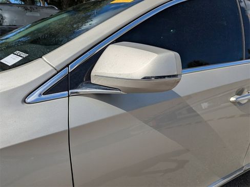 Used 2015 Cadillac XTS Luxury image 21