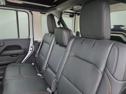 New 2025 Jeep Wrangler Unlimited Rubicon 392 image 10