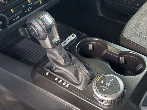 Used 2025 Ford Bronco 4-Door AWD/4WD image 8