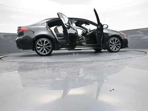 Certified 2022 Toyota Corolla SE w/ SE Premium Package image 47