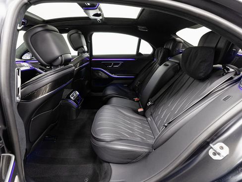 Used 2024 Mercedes-Benz S 63 AMG S image 30