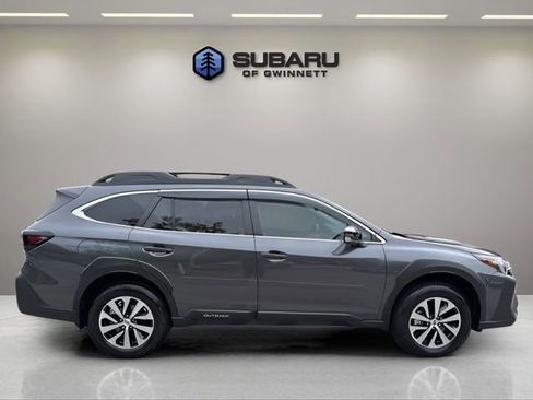 Used 2025 Subaru Outback Premium w/ Popular Package #1A AWD/4WD image 6