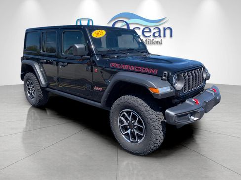 Used 2025 Jeep Wrangler Unlimited Rubicon AWD/4WD image 5