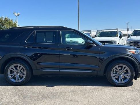 Certified 2022 Ford Explorer XLT w/ Equipment Group 202A image 2