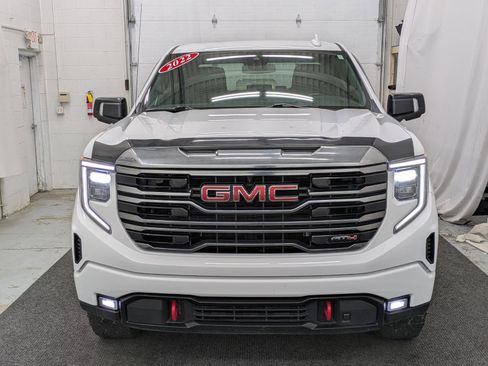 Used 2022 GMC Sierra 1500 AT4 image 17