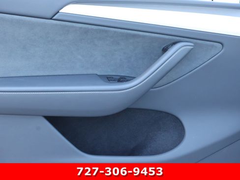 Used 2025 Tesla Model Y Performance image 13