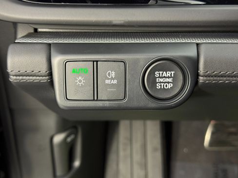 Used 2025 Porsche Panamera 4S w/ Premium Package image 19