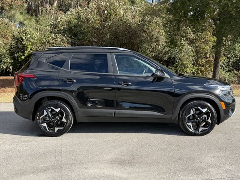 Used 2025 Kia Seltos S image 37