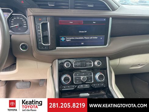 Used 2021 GMC Yukon Denali w/ Denali Premium Package image 23