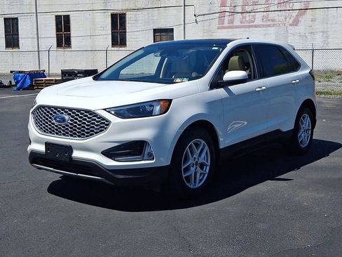 Certified 2023 Ford Edge SEL w/ Convenience Package AWD/4WD image 6