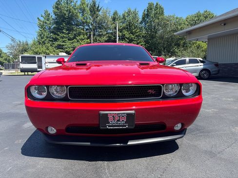Used 2012 Dodge Challenger R/T RWD image 2