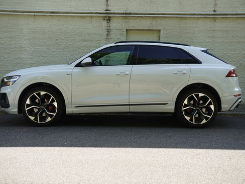 Used 2021 Audi Q8 Premium Plus w/ Premium Plus Package AWD/4WD image 4