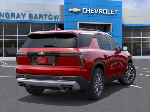 New 2026 Chevrolet Traverse LT w/ Sun and Wheel Package FWD image 5
