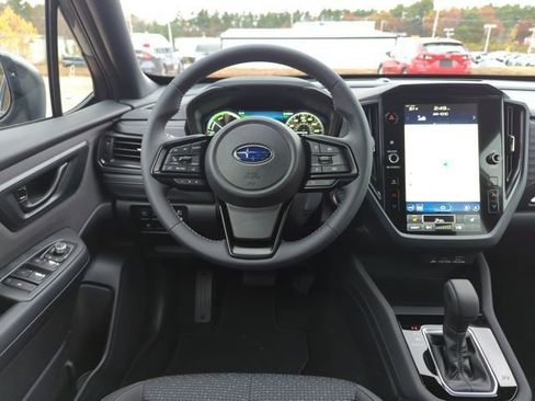 Certified 2025 Subaru Forester Premium AWD/4WD image 20