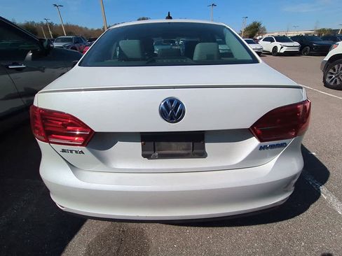 Used 2014 Volkswagen Jetta Hybrid Sedan image 4