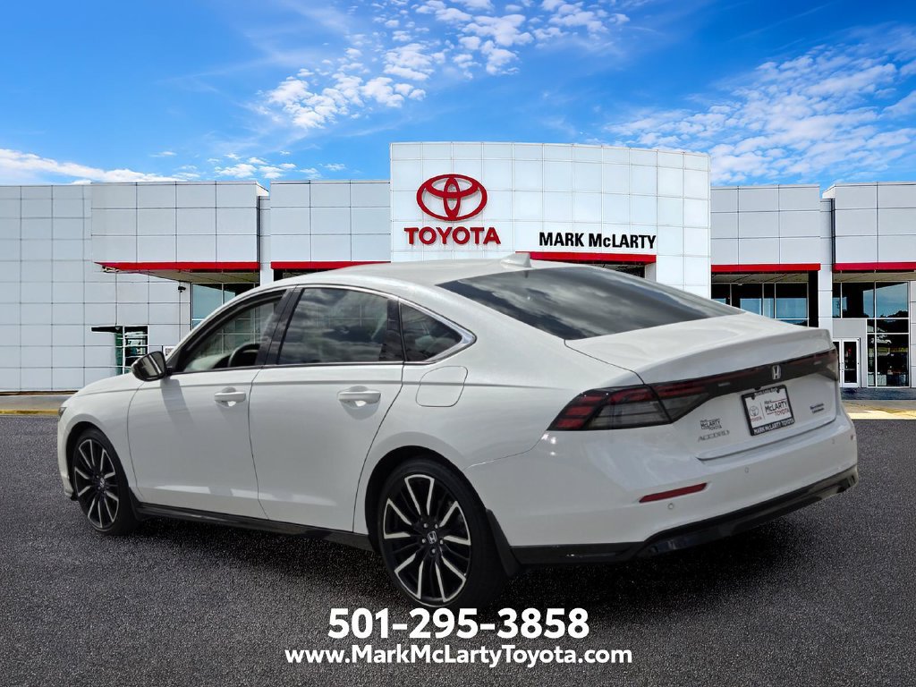 Used 2025 Honda Accord Touring image 3
