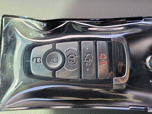 Used 2025 Ford Mustang GT Premium RWD image 31