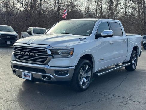 Used 2022 RAM 1500 Laramie AWD/4WD image 9