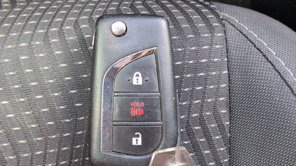 Used 2018 Toyota Corolla iM FWD image 21