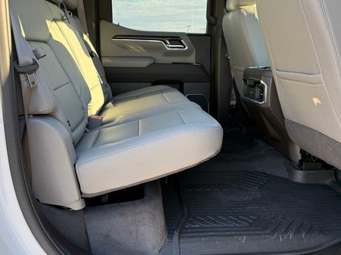 Used 2024 Chevrolet Silverado 1500 LTZ AWD/4WD image 11