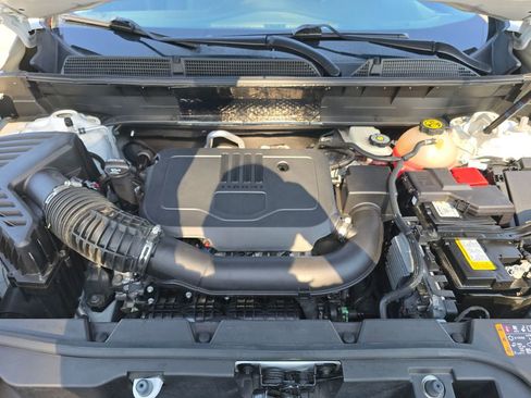 Certified 2023 GMC Acadia SLT image 22